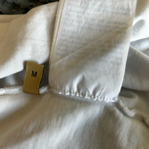 Authentic Gucci Little Bear Short Tee,with Bleach Damage. Size Medium.See pics. - Picture 13 of 14